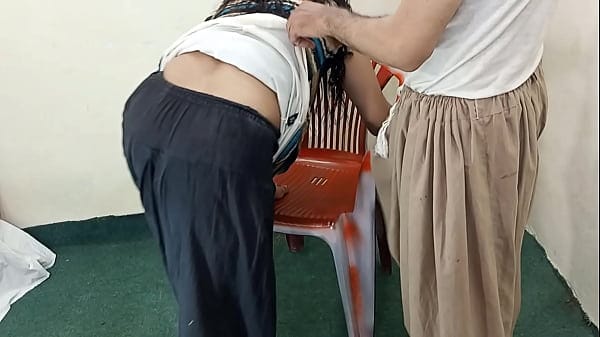 Desi xxx Anal Sex, Bhabhi caught while taking Anal Ride on Chair, Clear Hindi Audio Gand Chodai